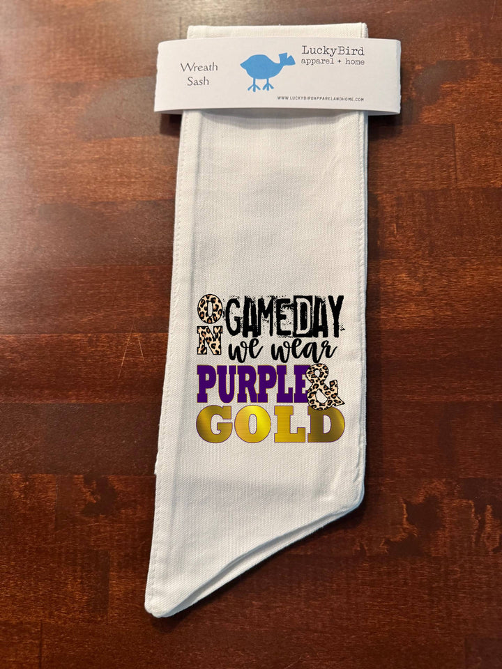 ON GAMEDAY WE WEAR WREATH SASH