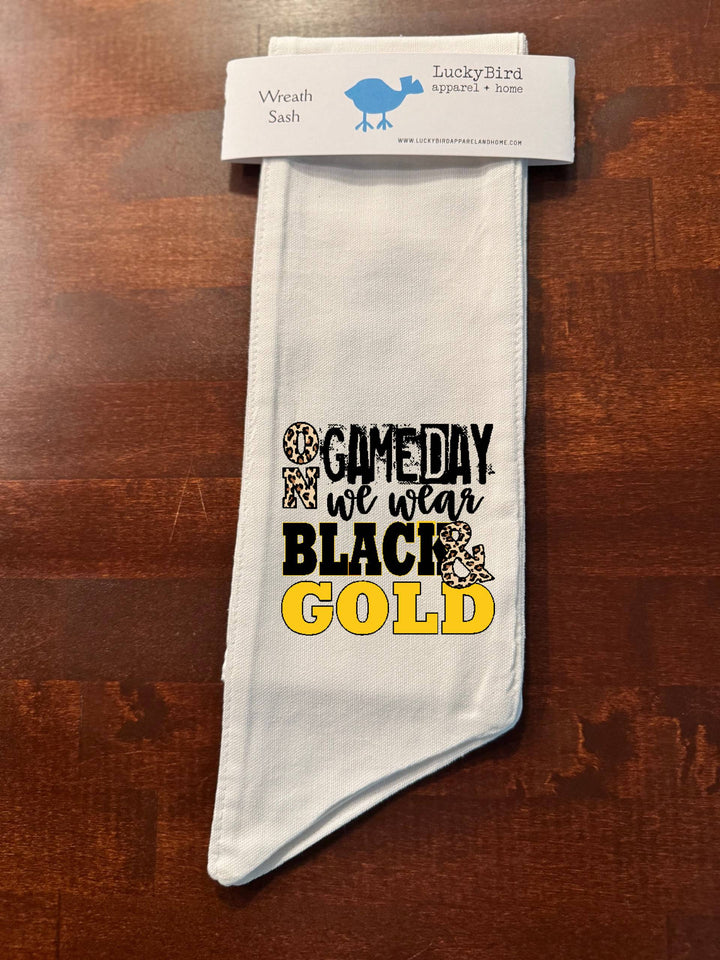 ON GAMEDAY WE WEAR WREATH SASH